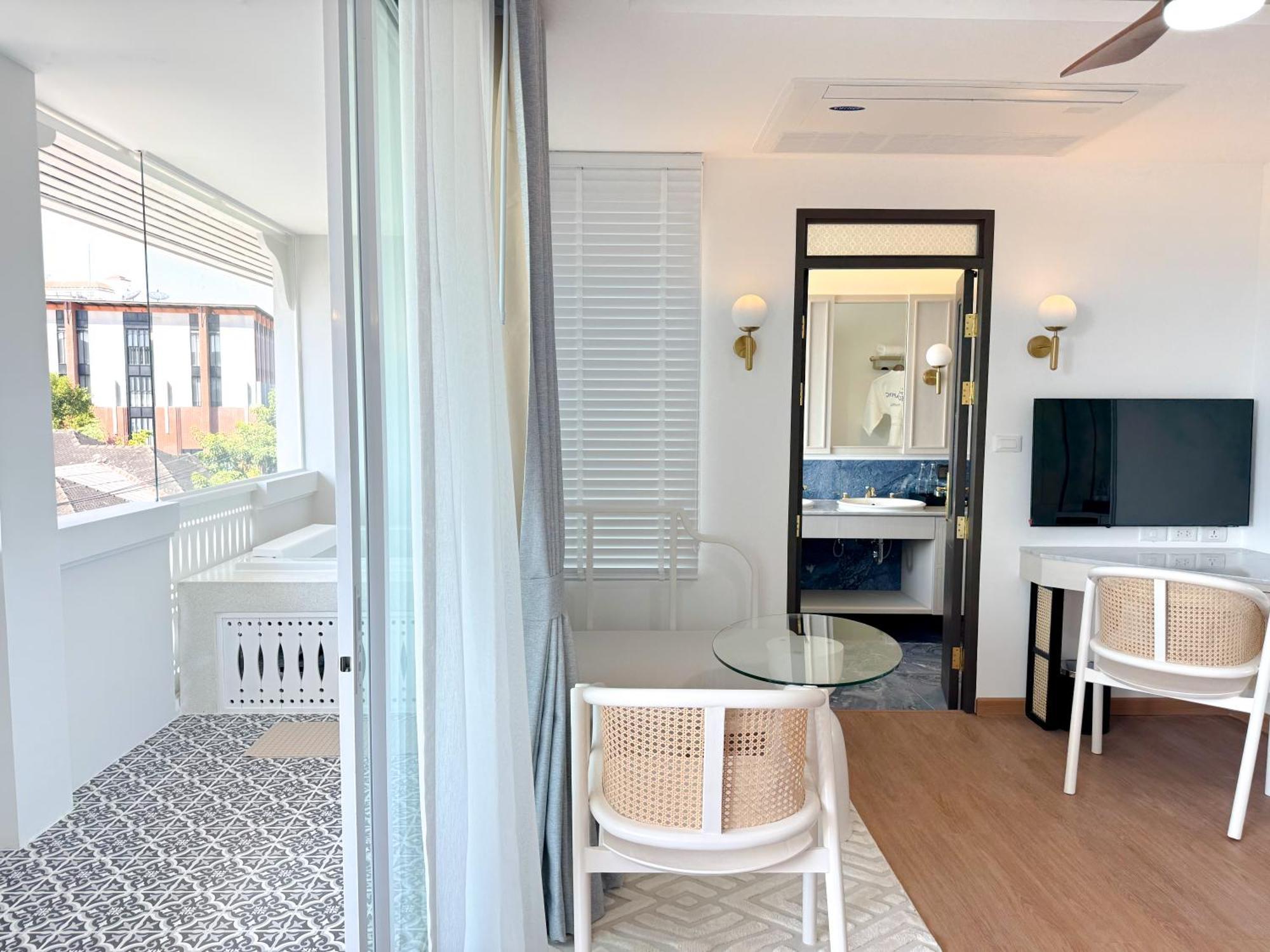 Away Chiang Mai Thapae Resort A Vegan Retreat - SHA Extra Plus Bagian luar foto