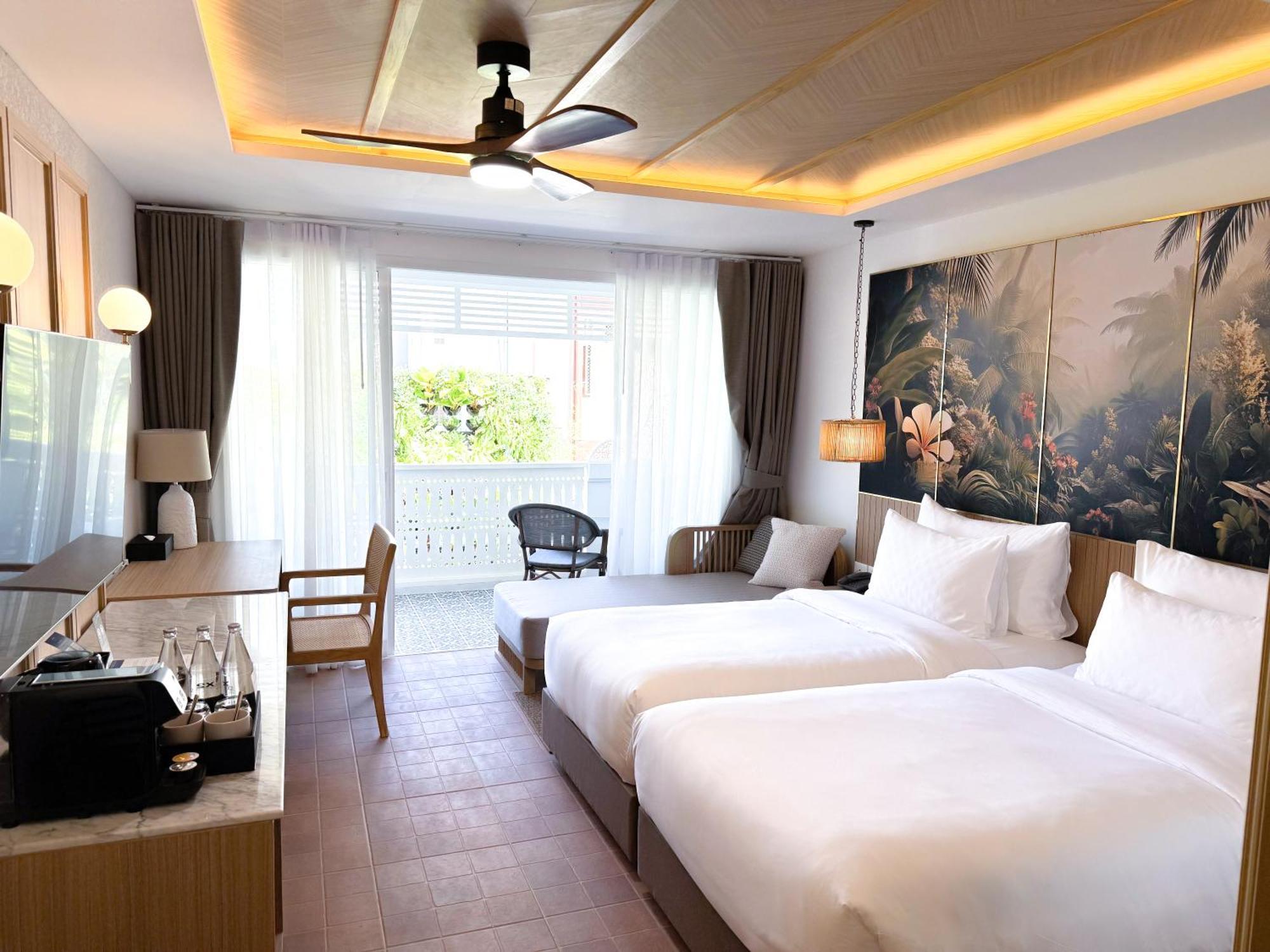 Away Chiang Mai Thapae Resort A Vegan Retreat - SHA Extra Plus Ruang foto